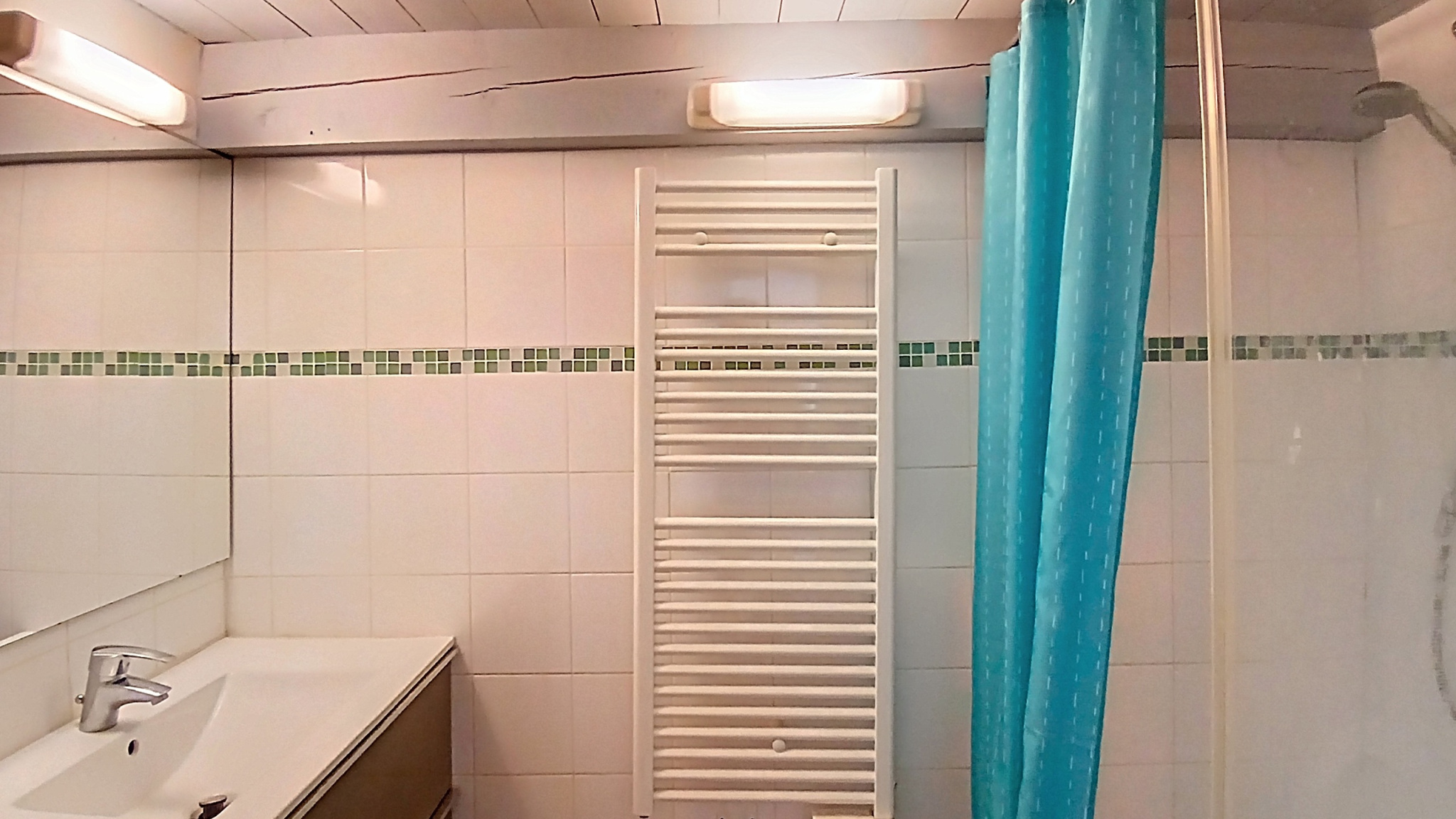 photo_79d450751f9fe51e899875bed18d20af