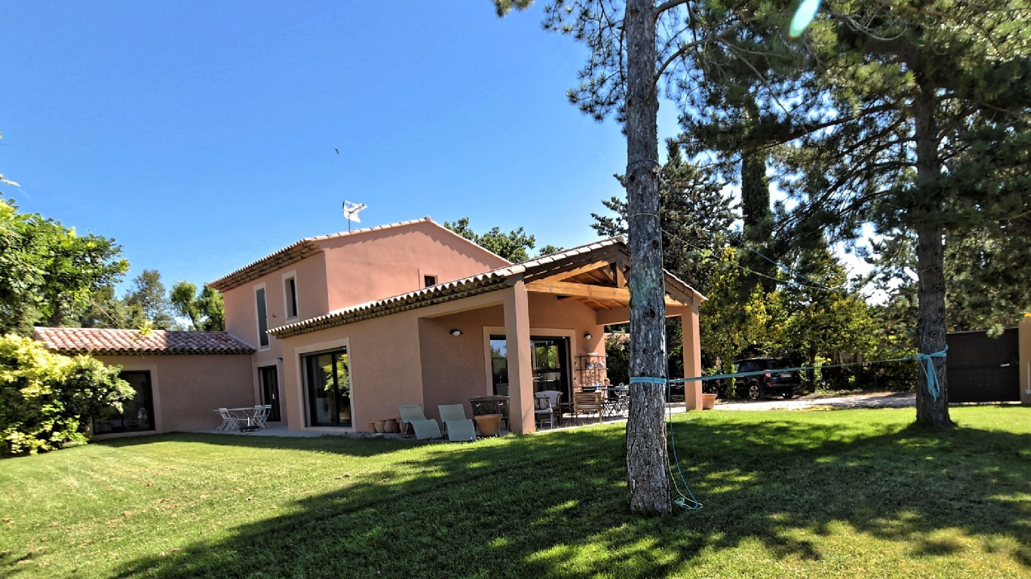 photo_e78fa394a4f92b9712d8912bf585c166