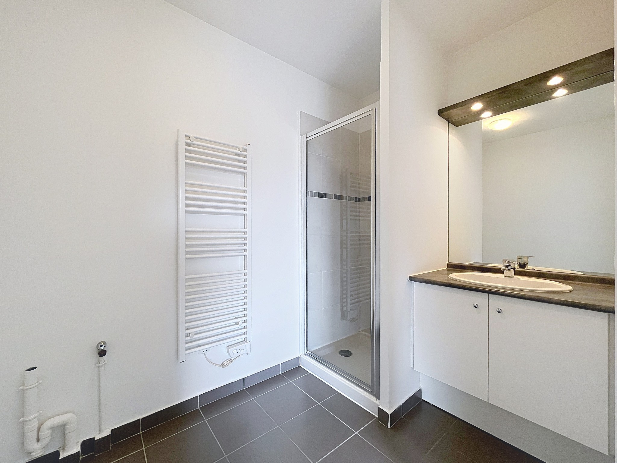 photo_4b6748243a745723a04752a7636a63aa