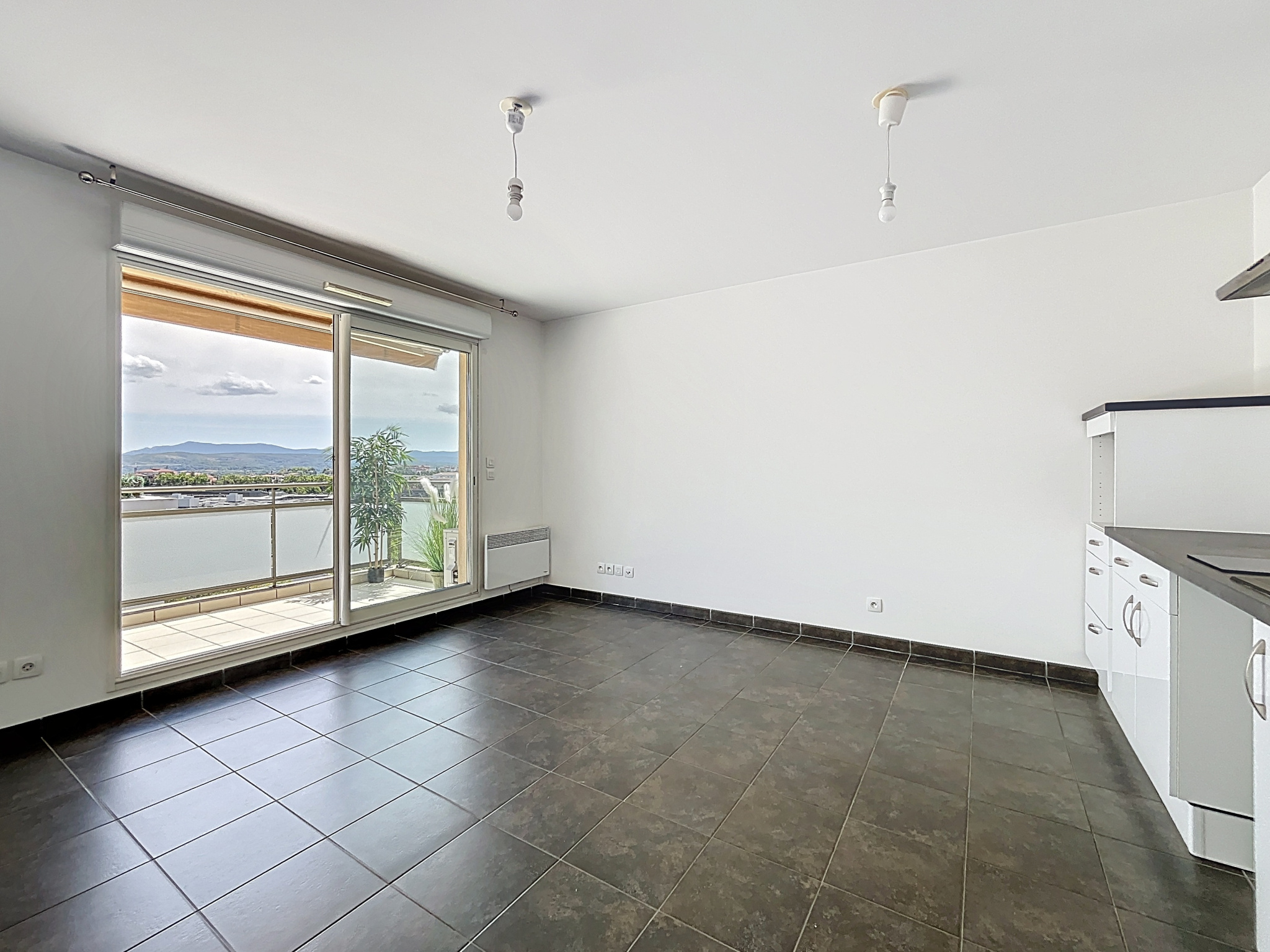 photo_56bc16fe70b295fb25bd97d0c6794b7c