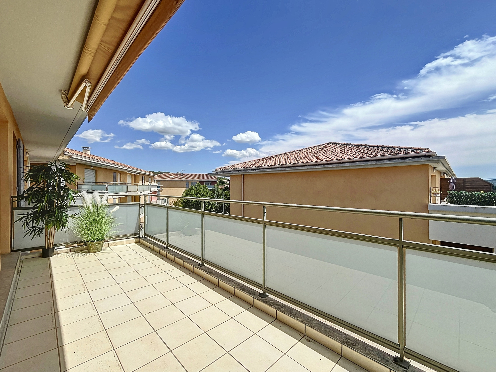 photo_6de276b23521867f647452987ff49bfc