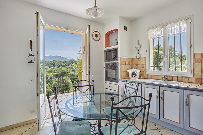 photo_796d444a4fd01a26cce2e68b95a80b61