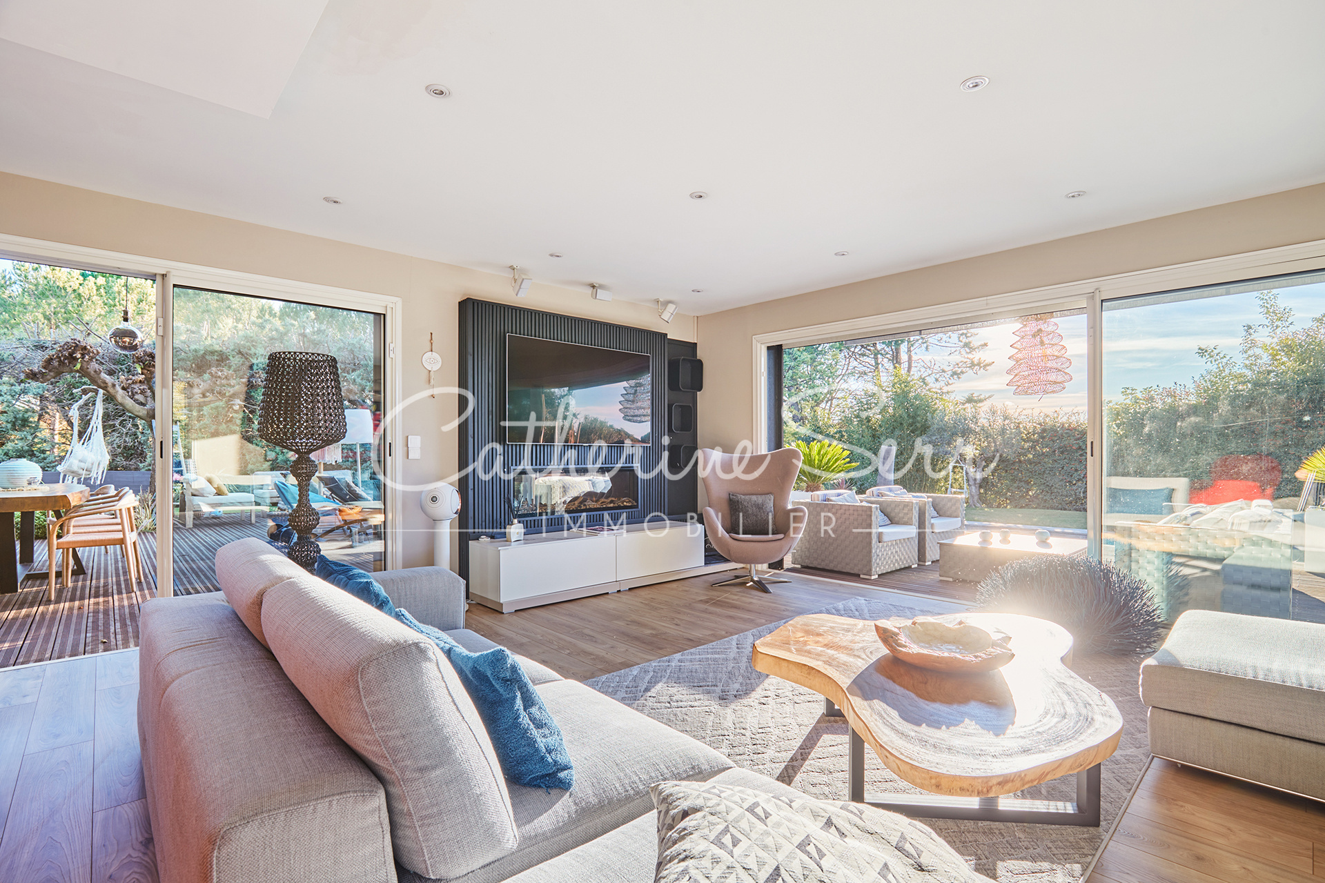 photo_b10cec2dfa556409ee199ff27f1da073