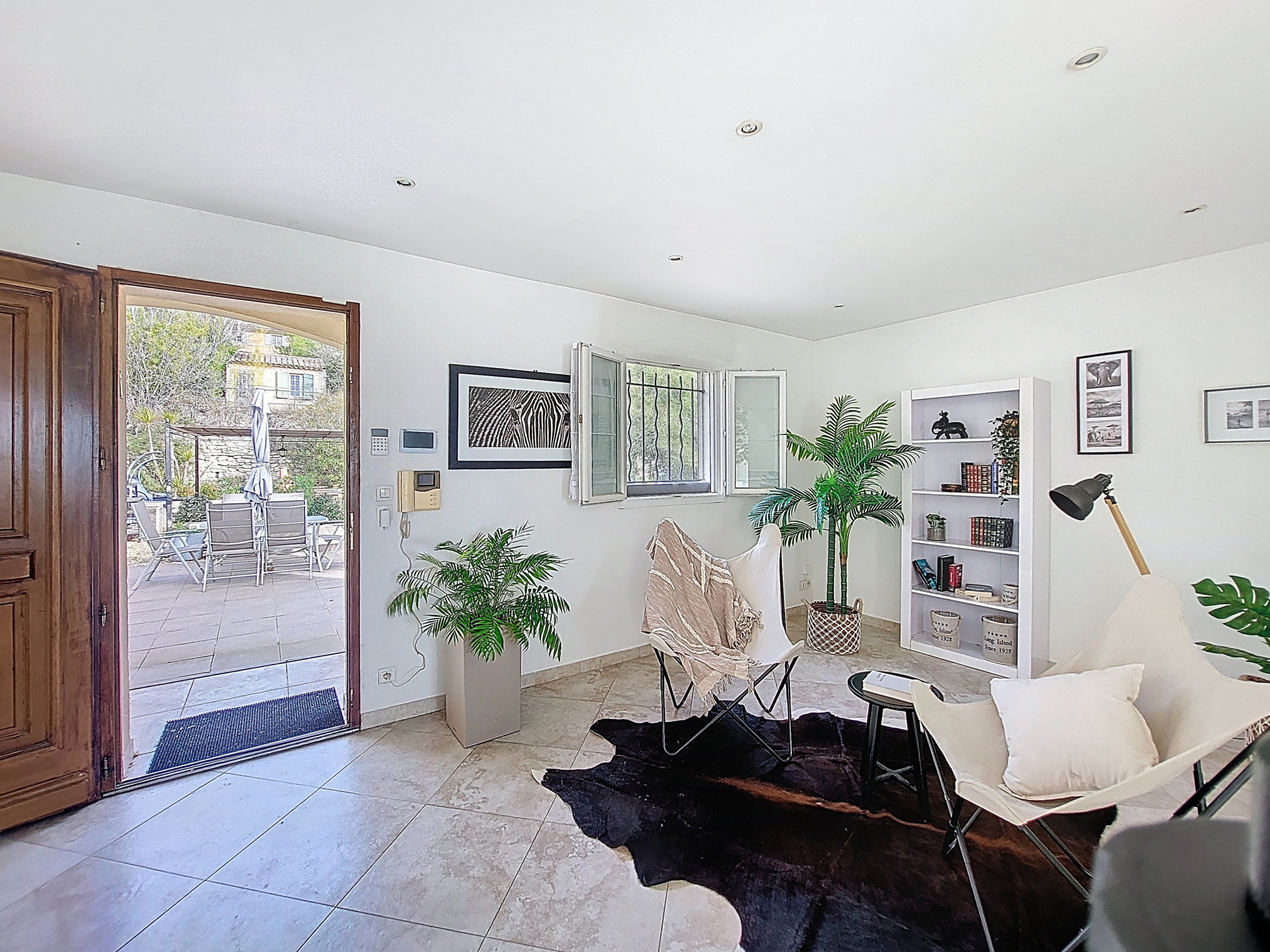 photo_ee27134014a494f0dbaf20d34125adf4