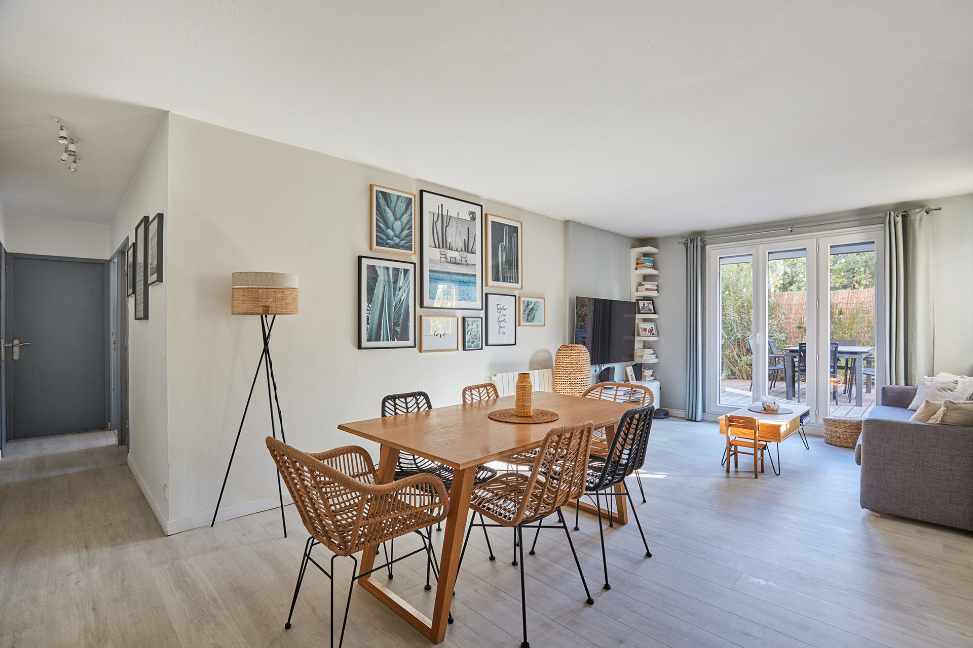 photo_8c192300afabcc2f3791d18f2d45241e