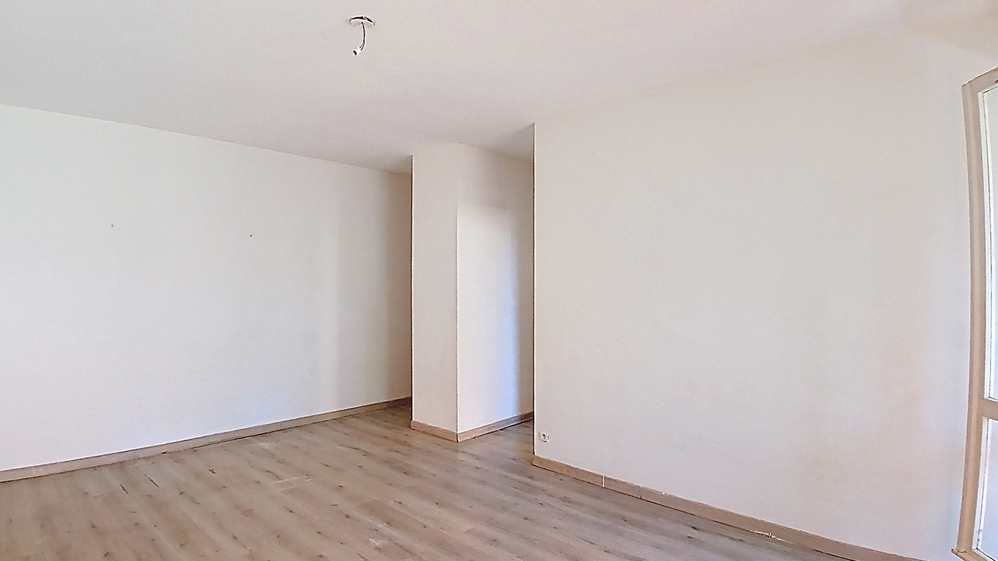 photo_d7c4067b03f5d7358f88679ccd3d5a1d