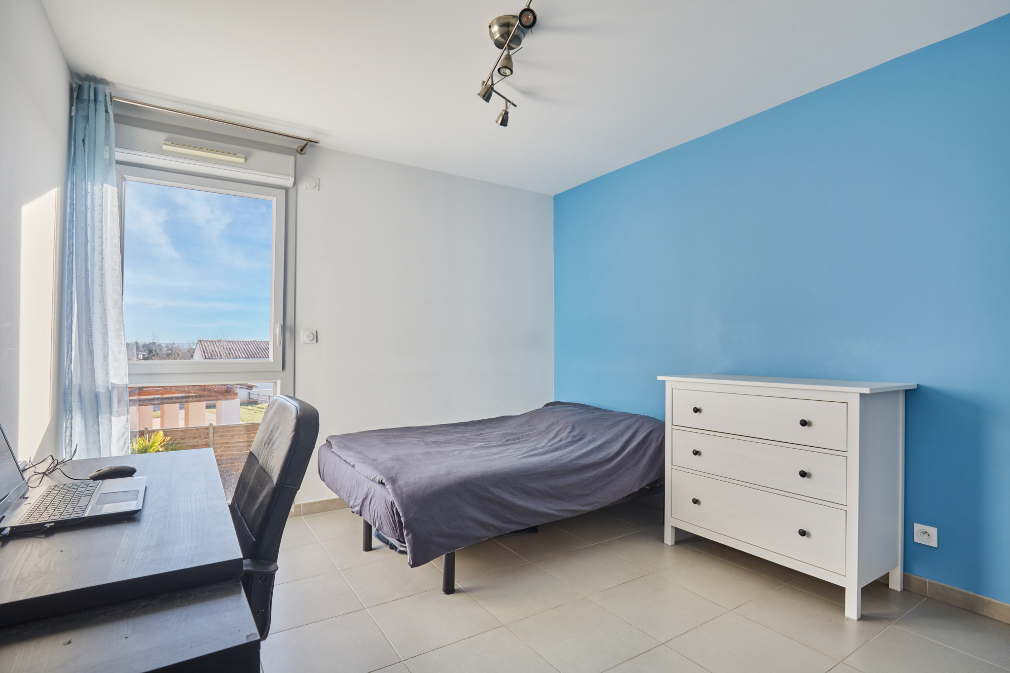 photo_ea219c92b875a2b0f20ecaee87aebe36