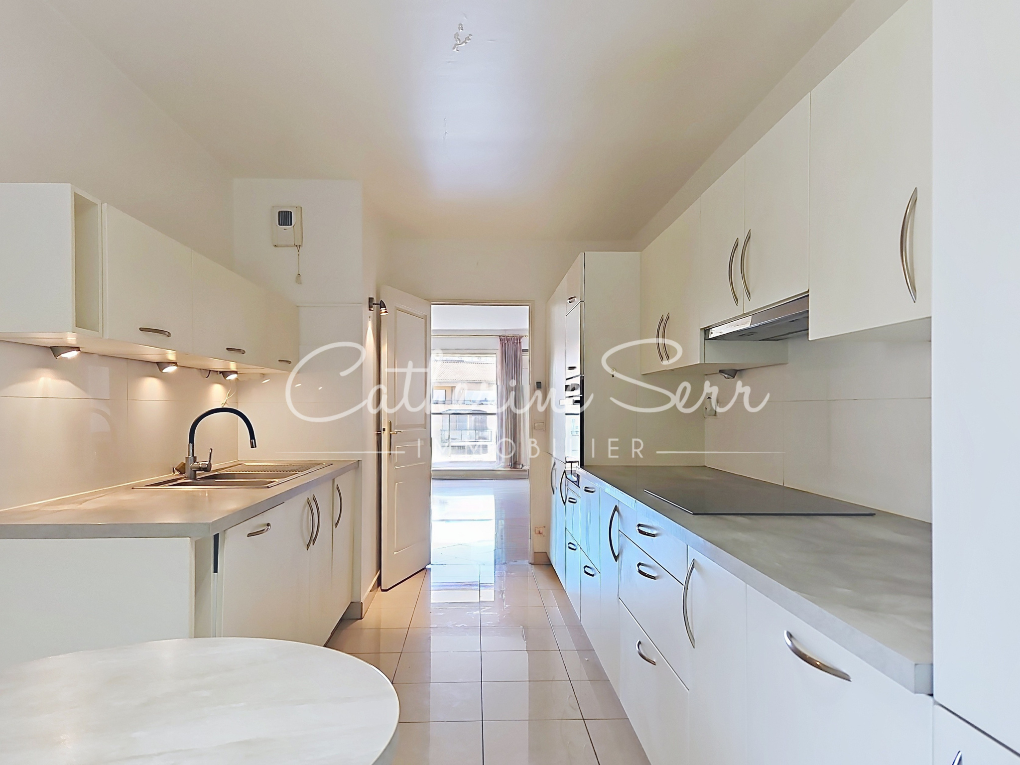 photo_e4ad34f8eda7d59b813affae9196a702