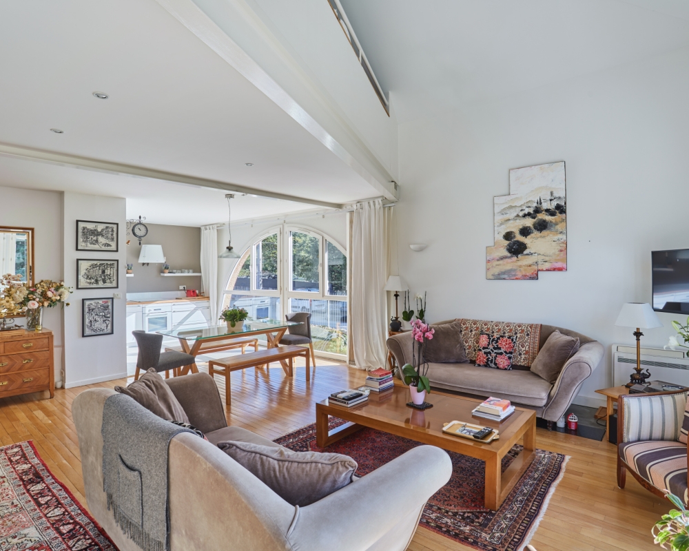 photo_115b8f498f7e06469ae26fe8f4412e78