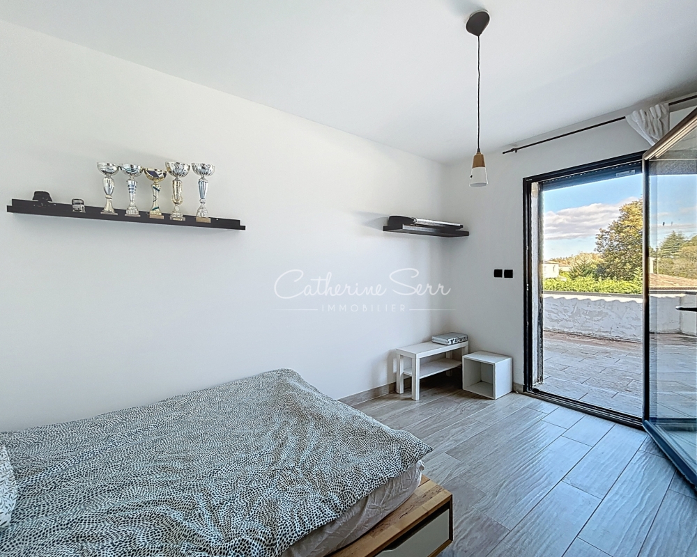 photo_135c5030d54e475a91c529b30f618c1e