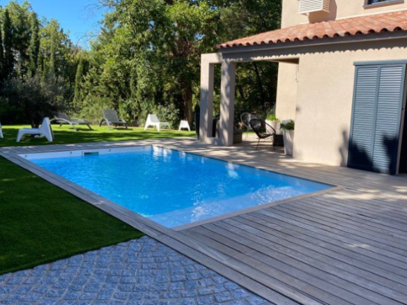 photo_6957e89cacfa9af86b599d4819cc900a