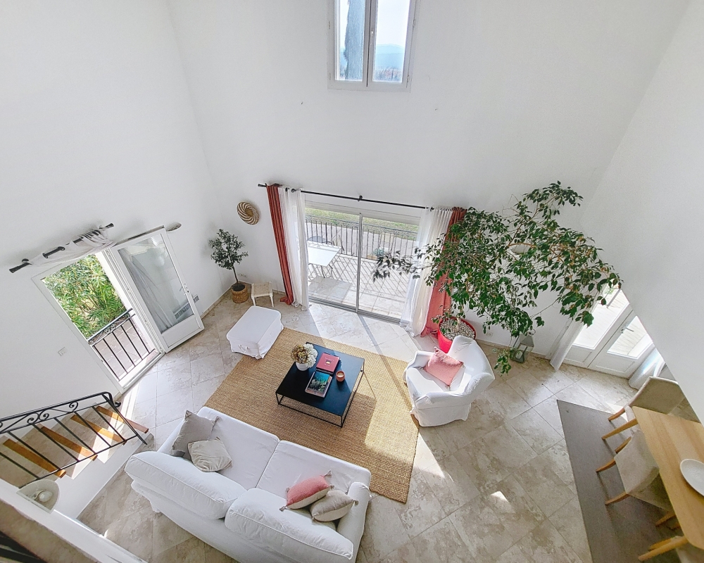 photo_70772c4c36a65b64a6cc64a730564f81