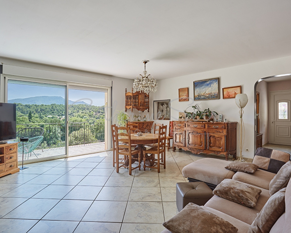 photo_764fbe7f45c496cbfda9f67f7864e5f3