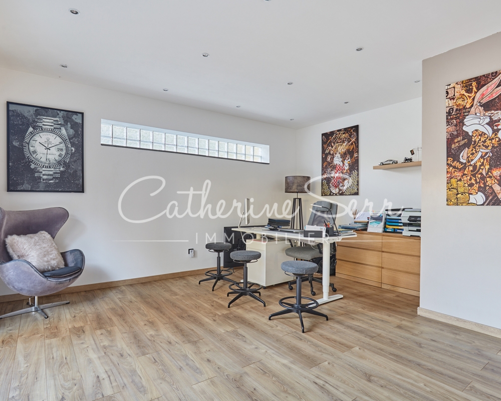 photo_773495975ed3107caedd2cbb01e7b533