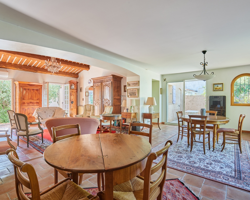 photo_8b2e836d4a8a938ba17d24743ec77162