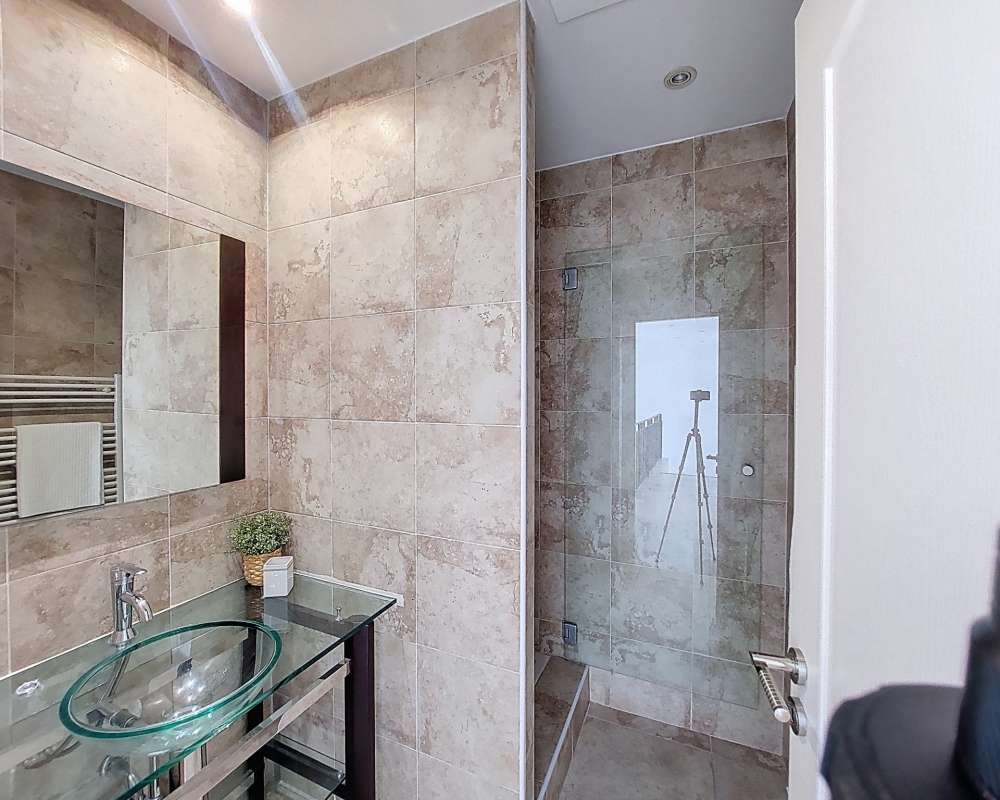 photo_98afcc5467bf0bf5630dd6066bfe78ca