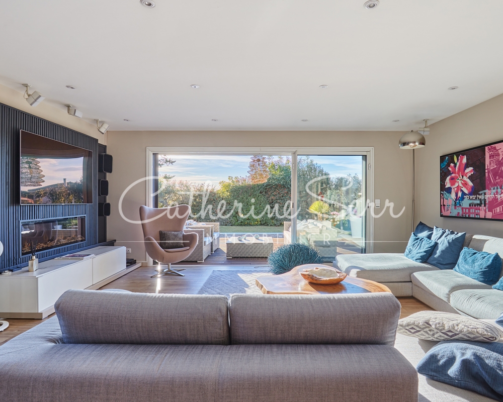 photo_98e5f586a2e77b3b81bee2687629fbcf