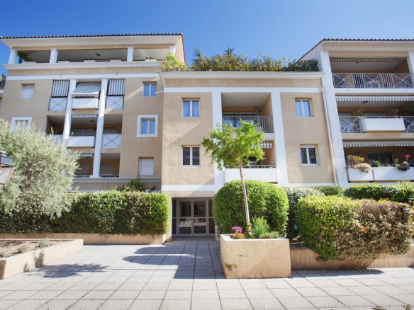 photo_b9e5ddad640d884ee5d77a694891397a