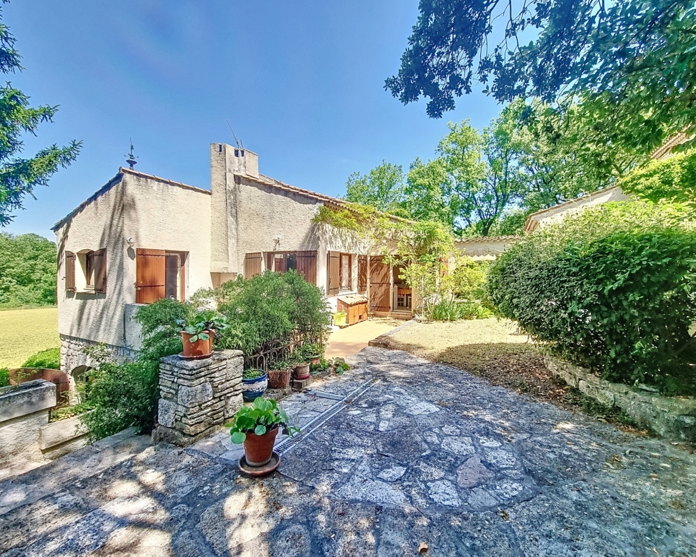 photo_bac47823b1abbc23616e1dbf7aafcfdd