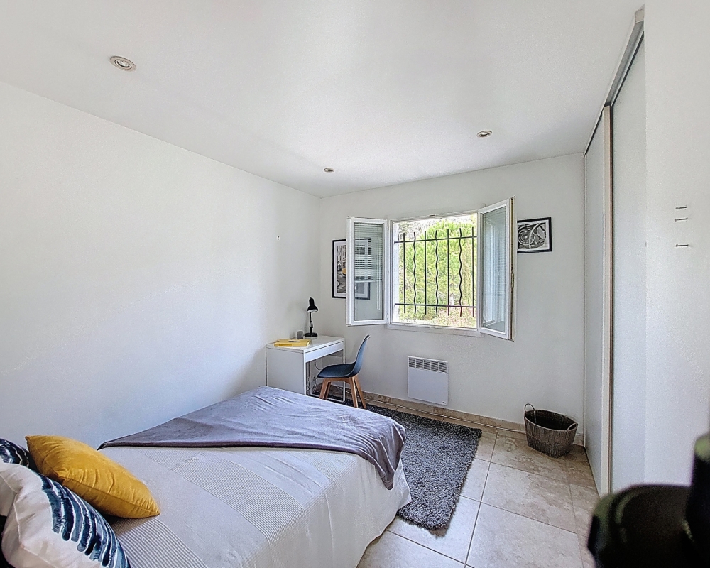 photo_bd63d26baaf40dba363ff0b9aa5f7044