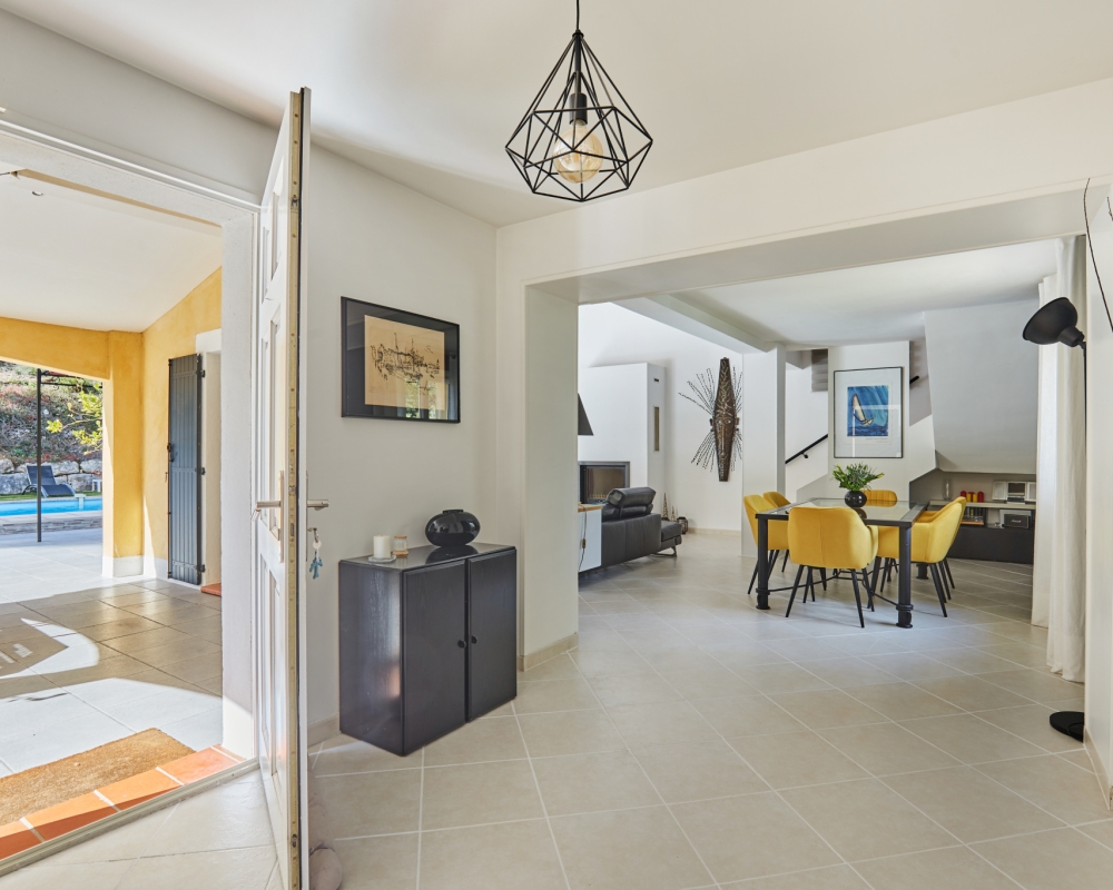 photo_bea84bb2a6c2109135308cf3c6624581