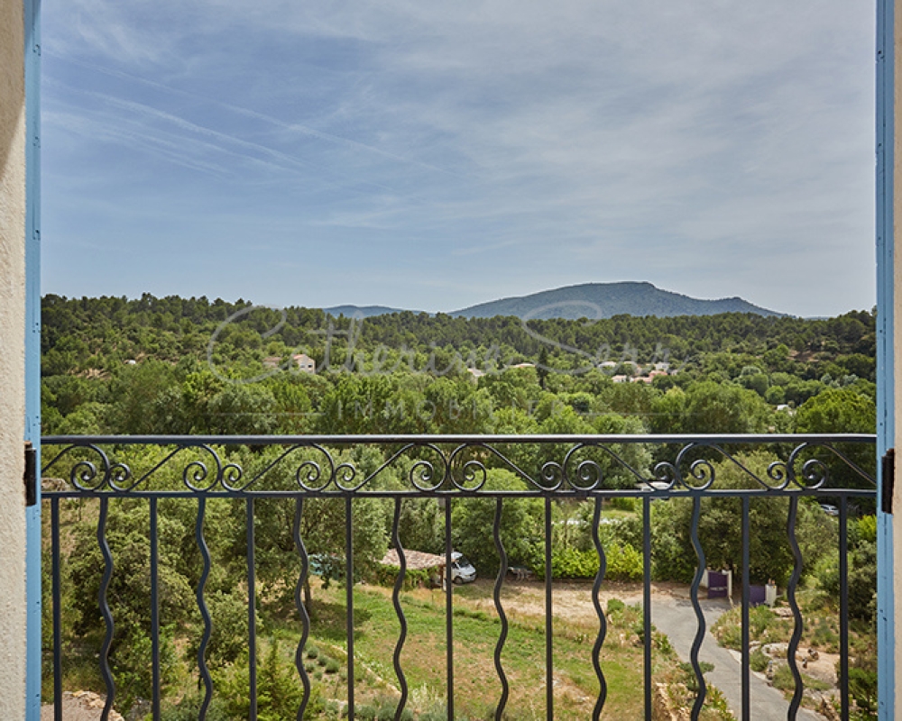 photo_d413ace3f9208421bb67e862c01c8d08