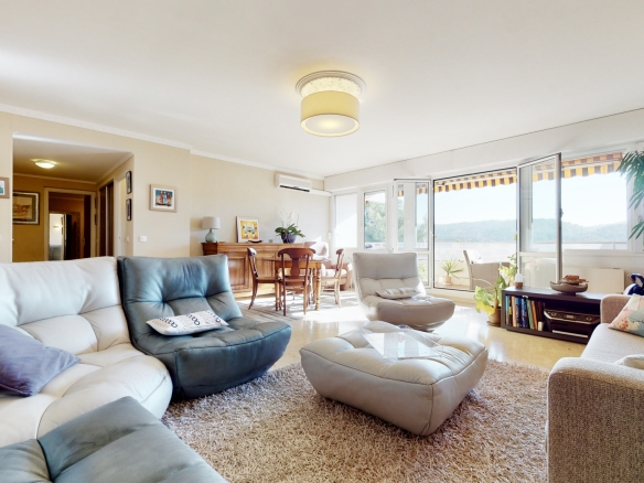 photo_eb92717f4f395930afd7ff513f1663fa