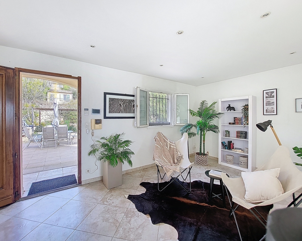 photo_ee27134014a494f0dbaf20d34125adf4