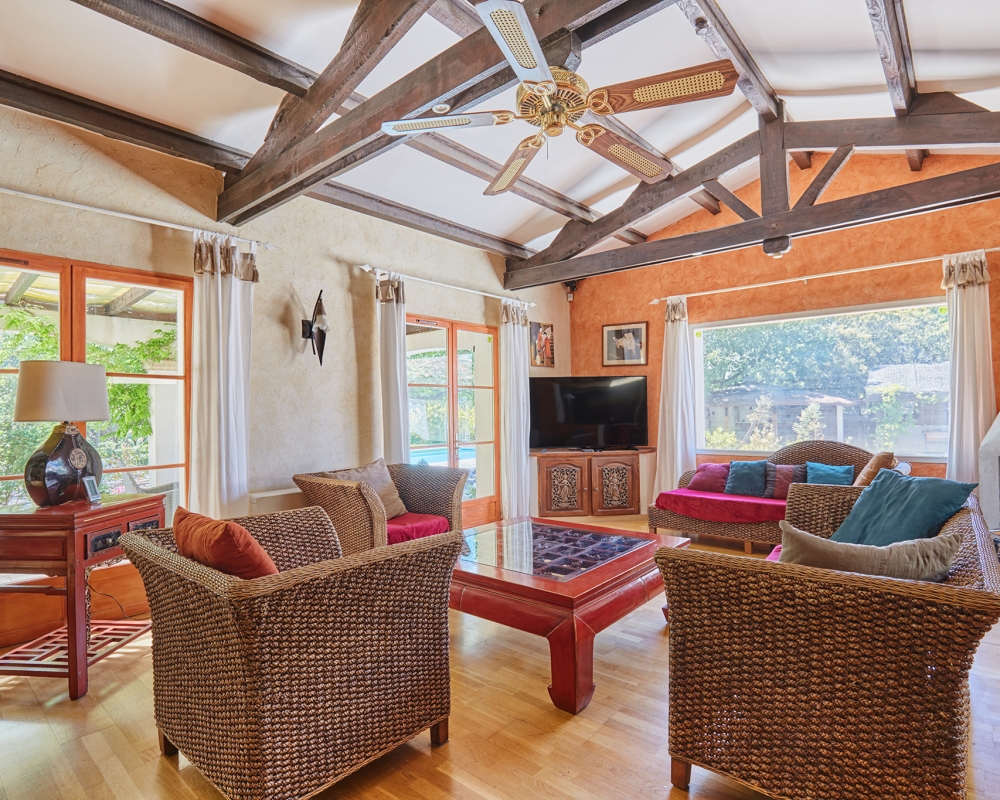 photo_fcd74c4fc5c83f2718c98f05272a618b